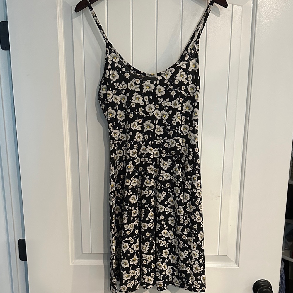 Acevog Black Floral Dress with White and Yellow Accents
